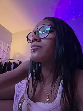 xouniq online show from 18, 3, 2026