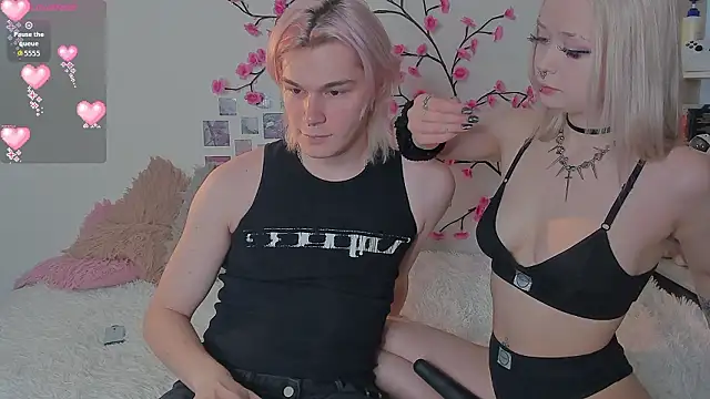 SweetheartsFriends online show from 6, 3, 2026