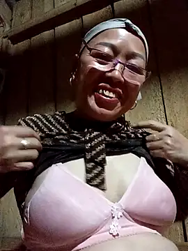 Agnes-baby online show from 25, 2, 2026