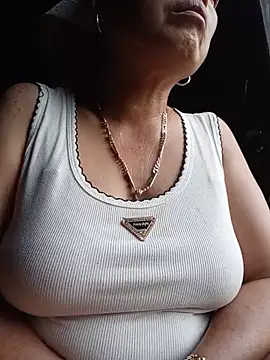 Snapshot of Agnes-baby chatting on 2, 7, 2026 Agnes-baby online show from 2, 7, 2026