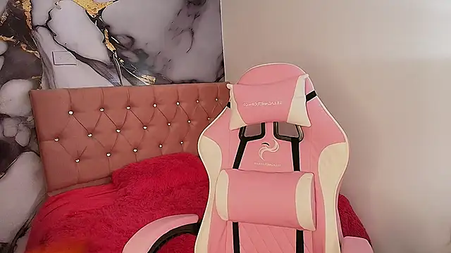 Evangeline heell online show from 9, 1, 2026