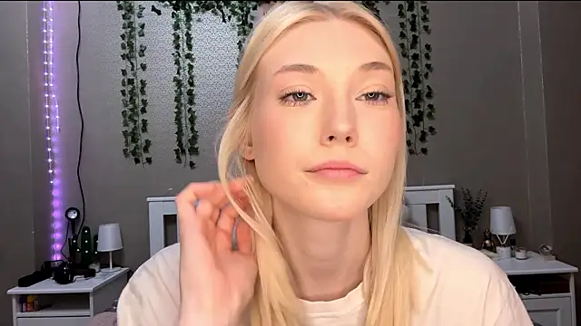 LlsabethHaze online show from 15, 1, 2026