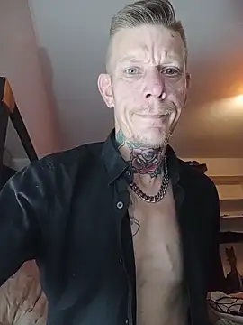 Snapshot of Der_Schoene_Penis chatting on 3, 6, 2026 Der Schoene Penis online show from 3, 6, 2026