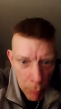 Snapshot of Der_Schoene_Penis chatting on 7, 1, 2026 Der Schoene Penis online show from 7, 1, 2026