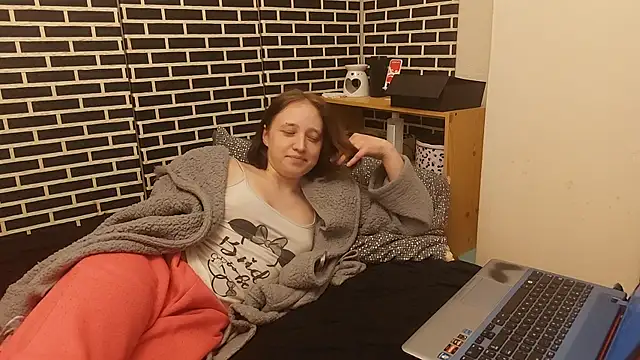 Spatgirl online show from 13, 2, 2026