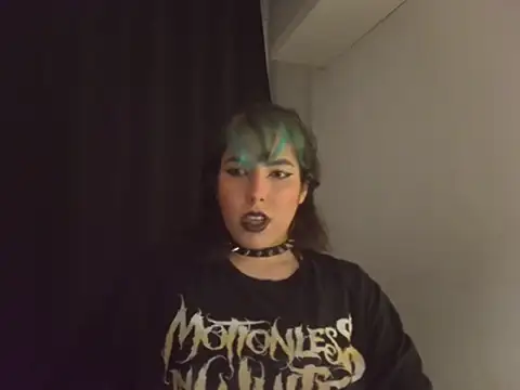 goth latina online show from 11, 1, 2026