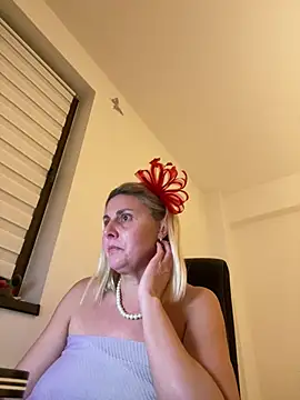 Amelia9798 online show from 9, 1, 2026