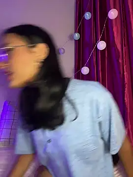 Iam Lyan  online show from 1, 2, 2026