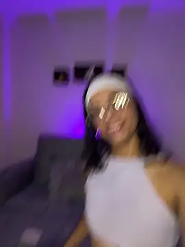 Iam Lyan  online show from 20, 3, 2026