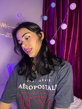 Iam Lyan  online show from 13, 2, 2026