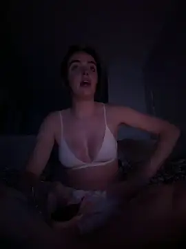TayLovesxx online show from 22, 7, 2026