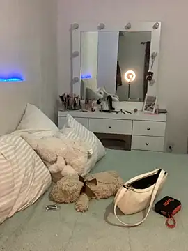 Snapshot of bombomcherry6 chatting on 14, 1, 2026 bombomcherry6 online show from 14, 1, 2026