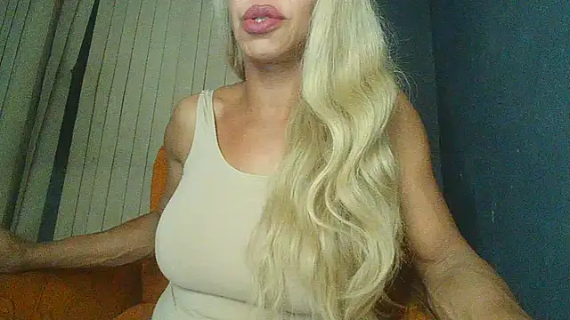 paolla23cm brasil online show from 13, 6, 2026