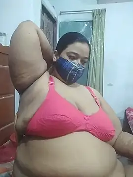 momo loves online show from 23, 4, 2026