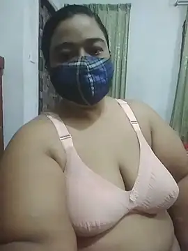 momo loves online show from 28, 4, 2026