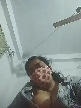 momo loves online show from 13, 1, 2026