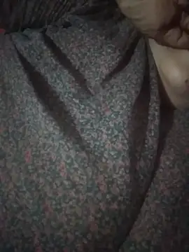 Snapshot of momo_loves chatting on 26, 3, 2026 momo loves online show from 26, 3, 2026