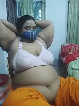 Snapshot of momo_loves chatting on 16, 3, 2026 momo loves online show from 16, 3, 2026