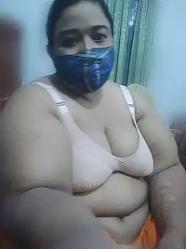 momo loves online show from 11, 6, 2026