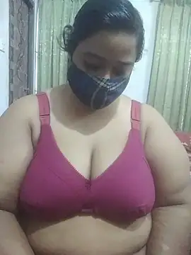 momo loves online show from 8, 7, 2026