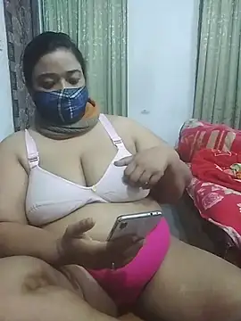 Snapshot of momo_loves chatting on 12, 3, 2026 momo loves online show from 12, 3, 2026