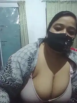 momo loves online show from 10, 2, 2026