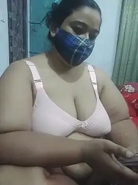 momo loves online show from 11, 5, 2026