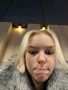 AshleyMur online show from 7, 1, 2026