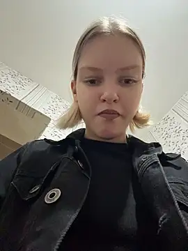 Snapshot of AshleyMur chatting on 17, 6, 2026 AshleyMur online show from 17, 6, 2026