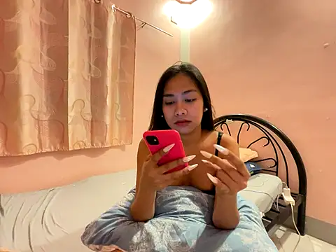 Mira Janee online show from 8, 1, 2026