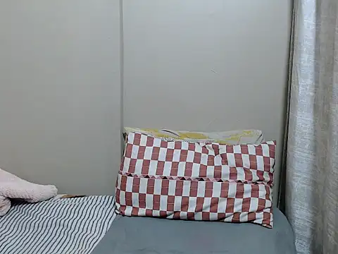 ExtraDoll online show from 15, 2, 2026