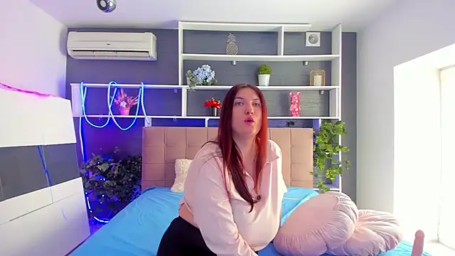 StephieRousee online show from 10, 2, 2026