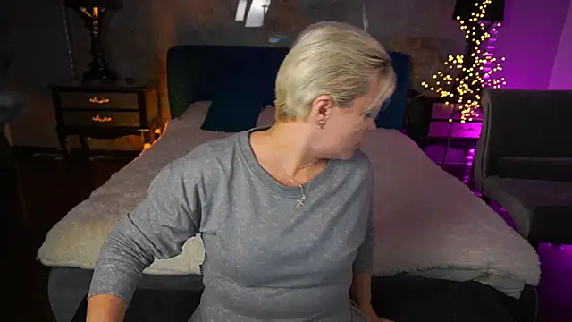 CrystalVibe online show from 14, 5, 2026
