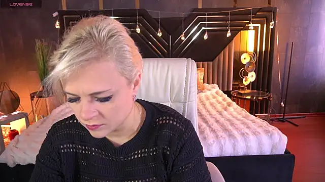 CrystalVibe online show from 8, 3, 2026