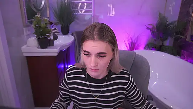 DiamondNina online show from 18, 4, 2026