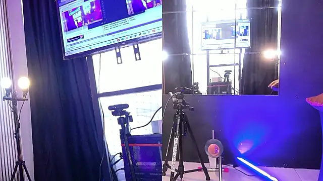 Hiddenhotcake online show from 23, 2, 2026