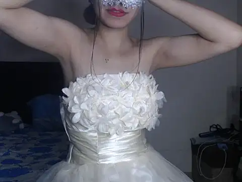 Hottie heer online show from 12, 2, 2026