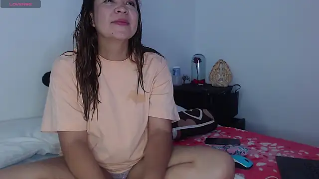AuraFuego online show from 17, 5, 2026