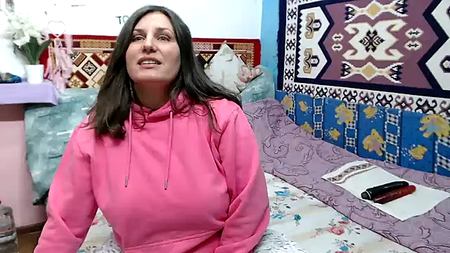 Adelinemilf online show from 18, 2, 2026