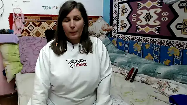 Adelinemilf online show from 10, 2, 2026