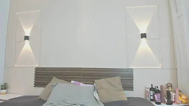 Snapshot of mia_gold_ chatting on 1, 7, 2026 mia gold online show from 1, 7, 2026