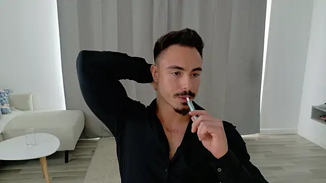 Snapshot of Master_Lukas chatting on 4, 5, 2026 Master Lukas online show from 4, 5, 2026