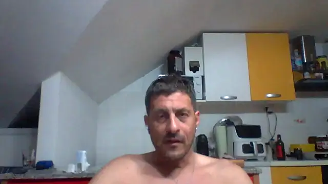 Snapshot of colosone chatting on 5, 6, 2026 colosone online show from 5, 6, 2026