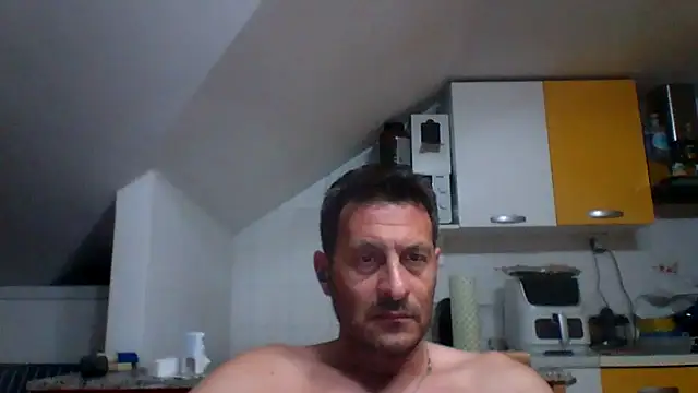 Snapshot of colosone chatting on 24, 5, 2026 colosone online show from 24, 5, 2026
