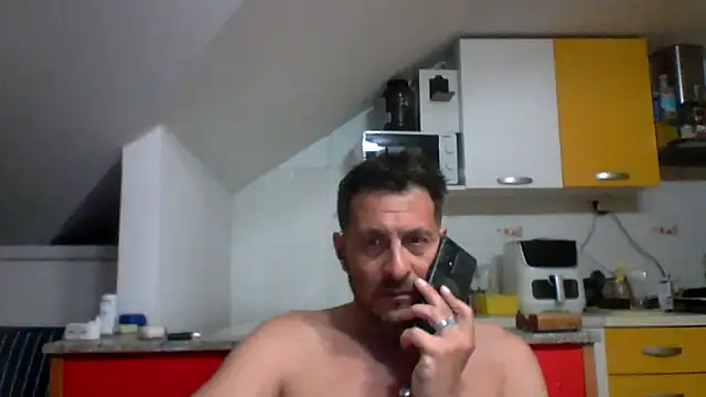 Snapshot of colosone chatting on 3, 5, 2026 colosone online show from 3, 5, 2026
