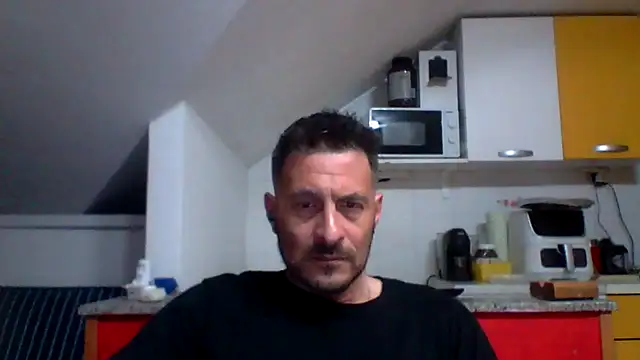 Snapshot of colosone chatting on 10, 5, 2026 colosone online show from 10, 5, 2026