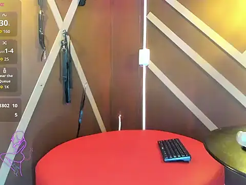 EvelynMoore   online show from 14, 1, 2026