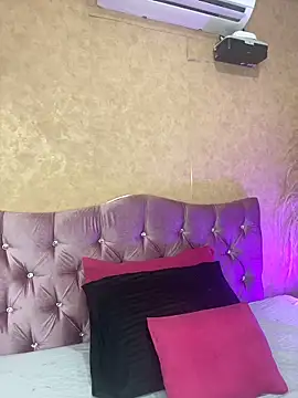 Missy 22  online show from 5, 4, 2026