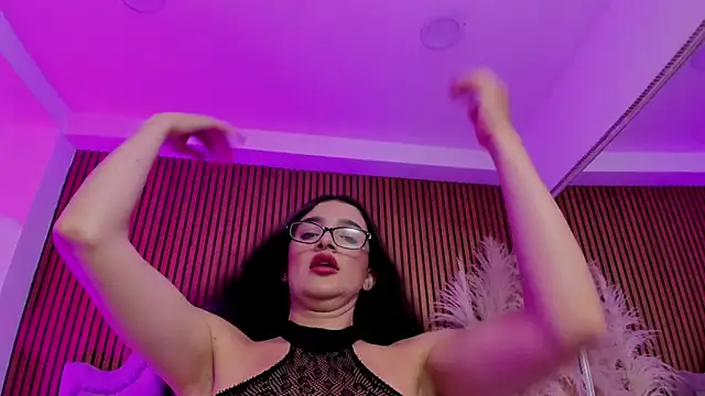 Violett hott  online show from 7, 3, 2026