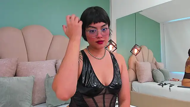 Snapshot of barbara_mmoon chatting on 20, 3, 2026 barbara mmoon online show from 20, 3, 2026